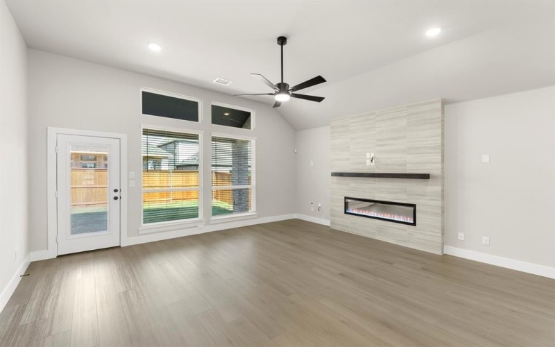 1027 Gracious Drive, Lucas, TX 75098, 4 Bedrooms Bedrooms, ,3 BathroomsBathrooms,Residential,For Sale,1027 Gracious Drive,0,21077613