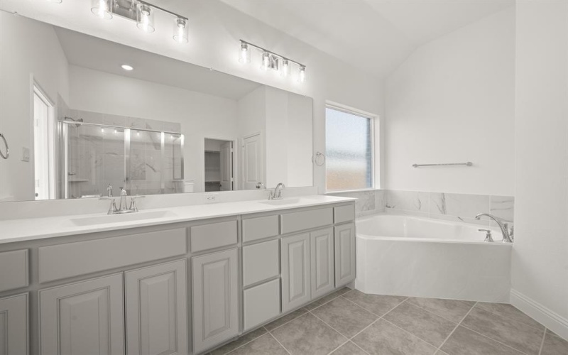 904 Meadow View Drive, Cleburne, TX 76033, 4 Bedrooms Bedrooms, ,3 BathroomsBathrooms,Residential,For Sale,904 Meadow View Drive,0,21077619