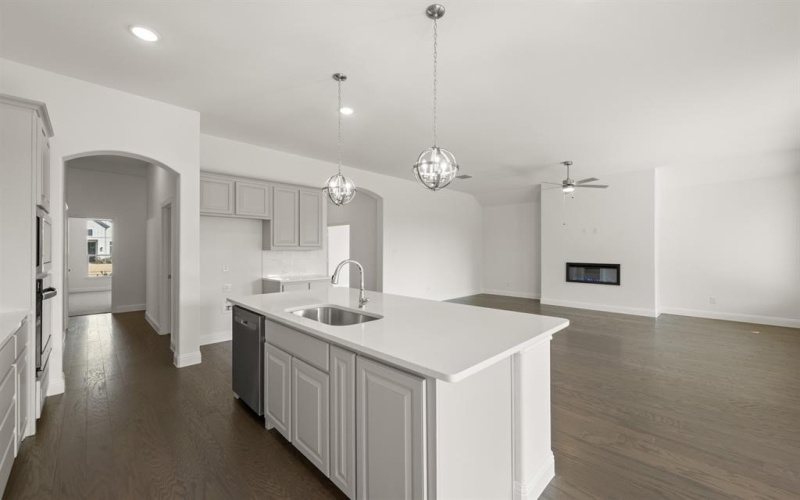 904 Meadow View Drive, Cleburne, TX 76033, 4 Bedrooms Bedrooms, ,3 BathroomsBathrooms,Residential,For Sale,904 Meadow View Drive,0,21077619