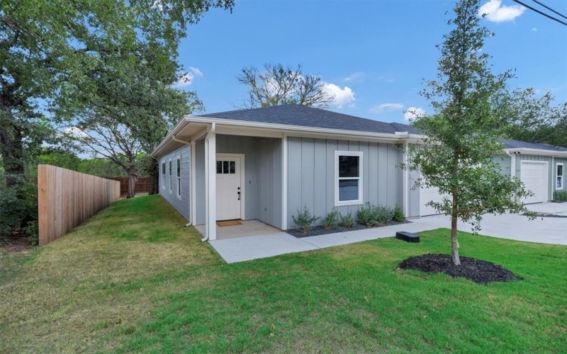 805 Branding Iron Trail, Granbury, TX 76049, 3 Bedrooms Bedrooms, ,2 BathroomsBathrooms,Residential,For Sale,805 Branding Iron Trail,0,21077673