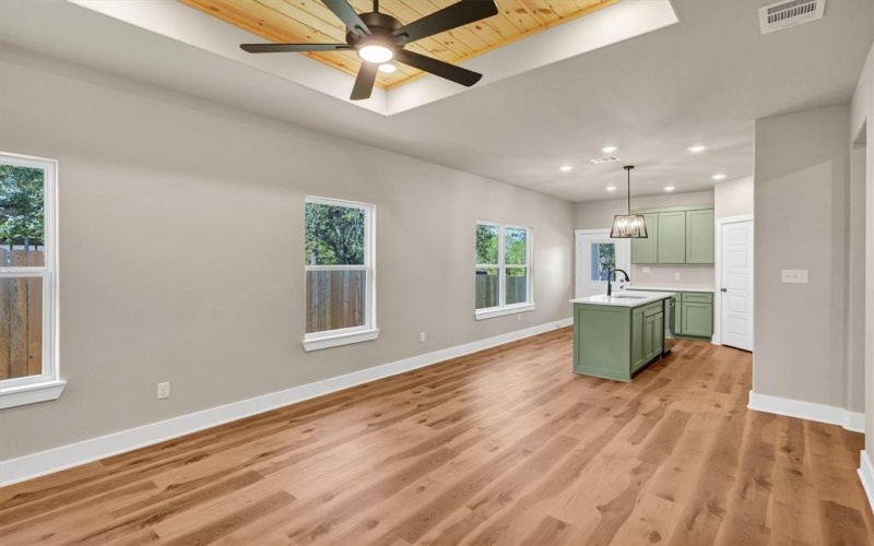 805 Branding Iron Trail, Granbury, TX 76049, 3 Bedrooms Bedrooms, ,2 BathroomsBathrooms,Residential,For Sale,805 Branding Iron Trail,0,21077673