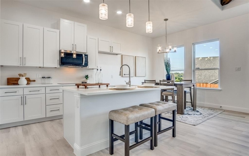 5612 Barkridge Drive, Granbury, TX 76048, 4 Bedrooms Bedrooms, ,3 BathroomsBathrooms,Residential,For Sale,5612 Barkridge Drive,0,21077681