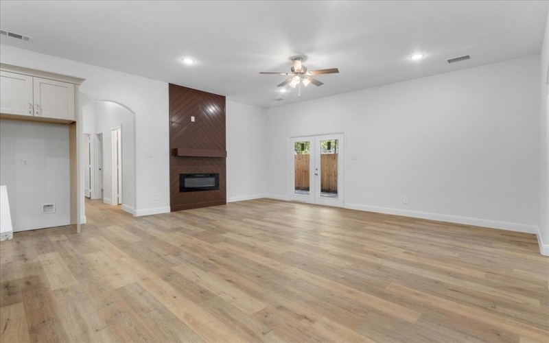 4715 Ramey Avenue, Fort Worth, TX 76105, 4 Bedrooms Bedrooms, ,2 BathroomsBathrooms,Residential,For Sale,4715 Ramey Avenue,0,21077687