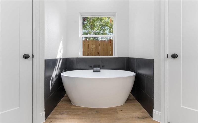 4715 Ramey Avenue, Fort Worth, TX 76105, 4 Bedrooms Bedrooms, ,2 BathroomsBathrooms,Residential,For Sale,4715 Ramey Avenue,0,21077687