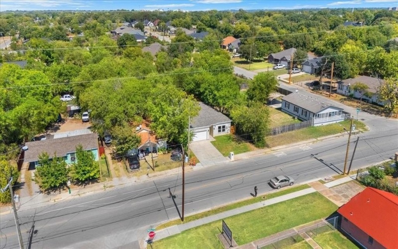 4715 Ramey Avenue, Fort Worth, TX 76105, 4 Bedrooms Bedrooms, ,2 BathroomsBathrooms,Residential,For Sale,4715 Ramey Avenue,0,21077687