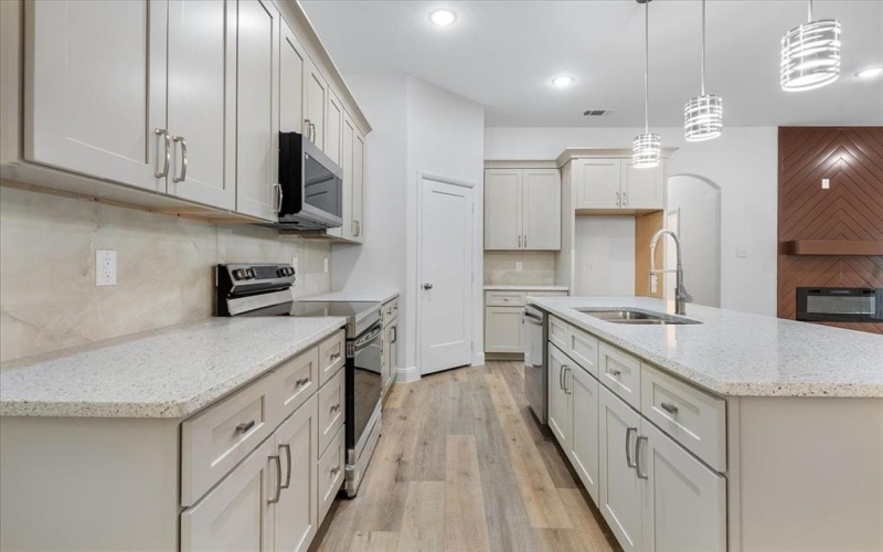 4715 Ramey Avenue, Fort Worth, TX 76105, 4 Bedrooms Bedrooms, ,2 BathroomsBathrooms,Residential,For Sale,4715 Ramey Avenue,0,21077687