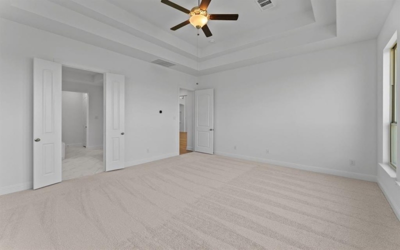 2211 Birch Street, Mansfield, TX 76063, 5 Bedrooms Bedrooms, ,5 BathroomsBathrooms,Residential,For Sale,2211 Birch Street,0,21077742