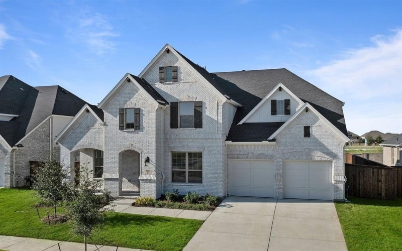2211 Birch Street, Mansfield, TX 76063, 5 Bedrooms Bedrooms, ,5 BathroomsBathrooms,Residential,For Sale,2211 Birch Street,0,21077742