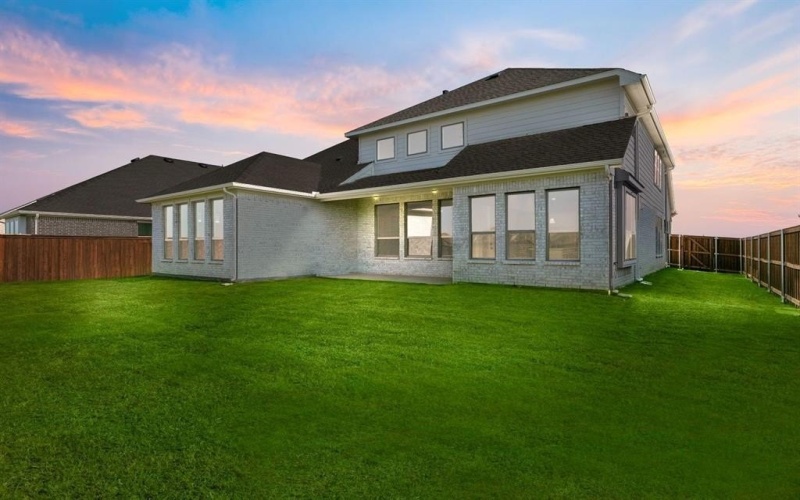 2211 Birch Street, Mansfield, TX 76063, 5 Bedrooms Bedrooms, ,5 BathroomsBathrooms,Residential,For Sale,2211 Birch Street,0,21077742