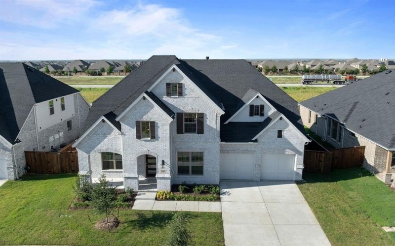 2211 Birch Street, Mansfield, TX 76063, 5 Bedrooms Bedrooms, ,5 BathroomsBathrooms,Residential,For Sale,2211 Birch Street,0,21077742