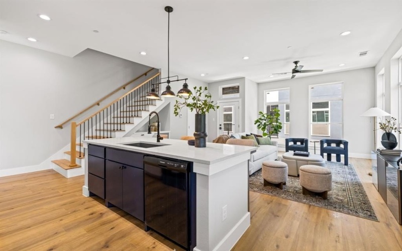 4709 Virginia Avenue #3, Dallas, TX 75204, 3 Habitaciones Habitaciones , ,3 BañosBaños,Residential,En Venta,4709 Virginia Avenue,0,21077747