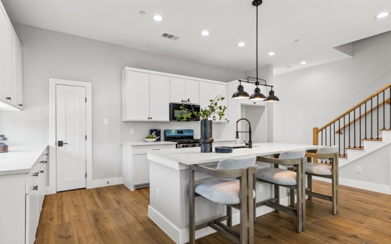 4709 Virginia Avenue #4, Dallas, TX 75204, 3 Habitaciones Habitaciones , ,3 BañosBaños,Residential,En Venta,4709 Virginia Avenue,0,21077755