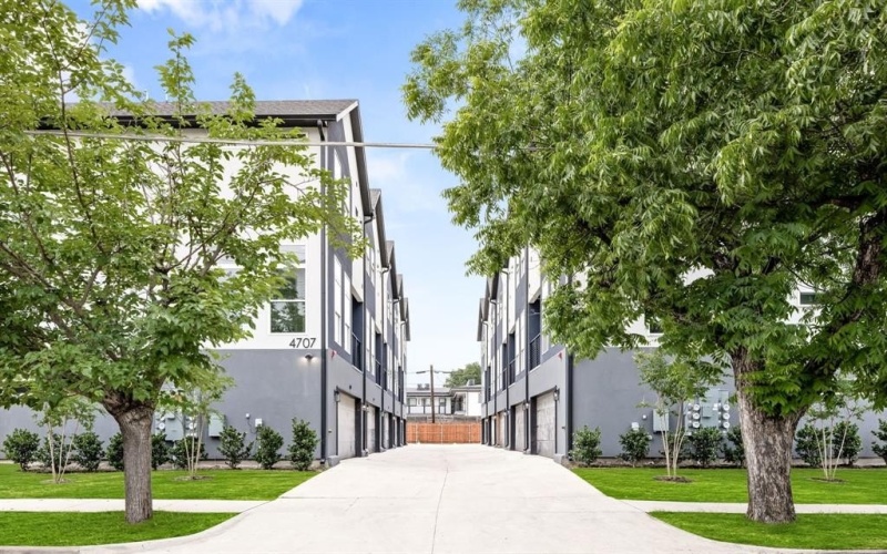 4709 Virginia Avenue #4, Dallas, TX 75204, 3 Habitaciones Habitaciones , ,3 BañosBaños,Residential,En Venta,4709 Virginia Avenue,0,21077755