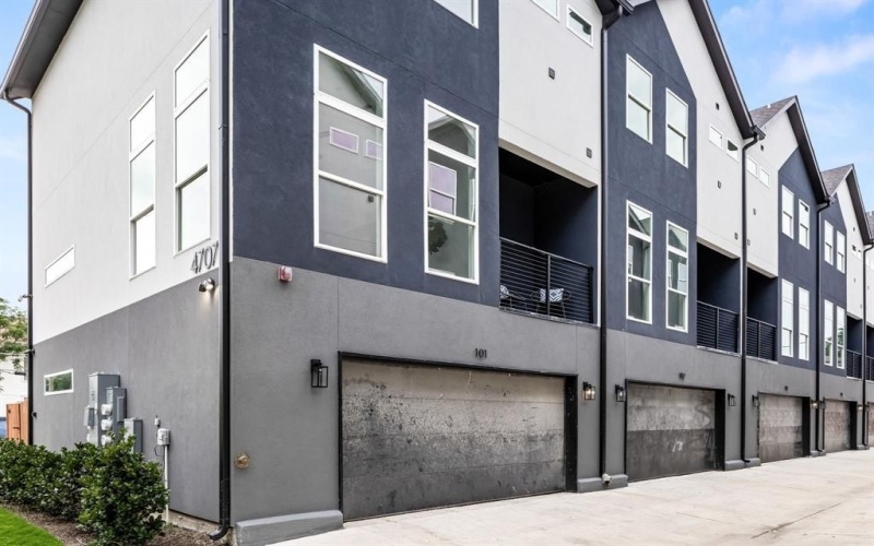 4709 Virginia Avenue #4, Dallas, TX 75204, 3 Habitaciones Habitaciones , ,3 BañosBaños,Residential,En Venta,4709 Virginia Avenue,0,21077755