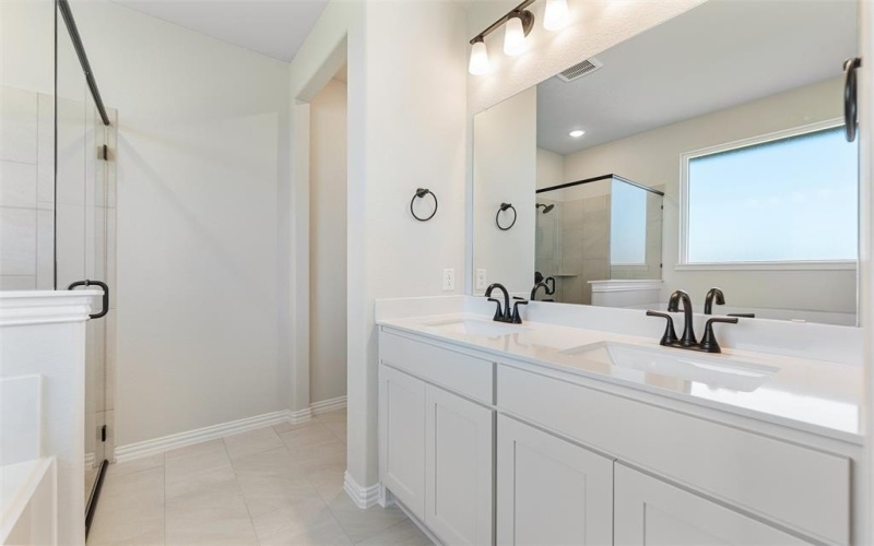 60 Roosevelt Lane, Valley View, TX 76272, 3 Bedrooms Bedrooms, ,2 BathroomsBathrooms,Residential,For Sale,60 Roosevelt Lane,0,21077816