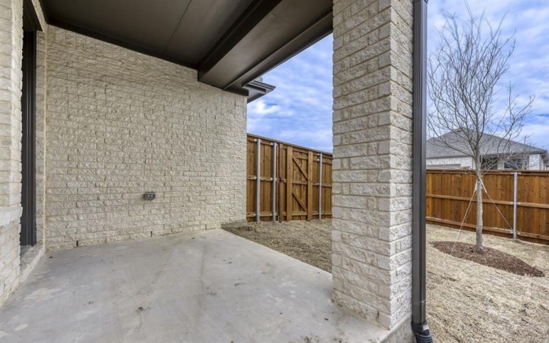 6033 Davis Knoll Drive, Fort Worth, TX 76126, 3 Bedrooms Bedrooms, ,2 BathroomsBathrooms,Residential,For Sale,6033 Davis Knoll Drive,0,21077886