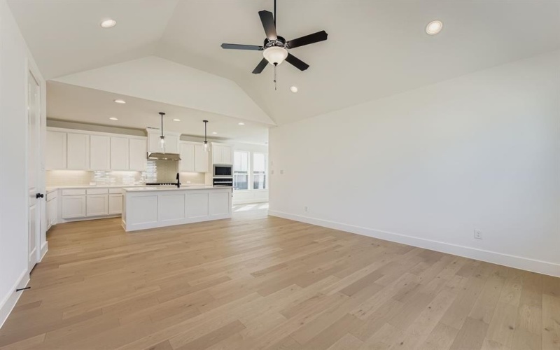 6032 Silverstein Street, Fort Worth, TX 76126, 3 Bedrooms Bedrooms, ,2 BathroomsBathrooms,Residential,For Sale,6032 Silverstein Street,0,21077937