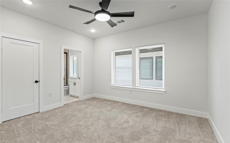 5111 Hohen Avenue, Dallas, TX 75215, 3 Bedrooms Bedrooms, ,3 BathroomsBathrooms,Residential,For Sale,5111 Hohen Avenue,0,21078104