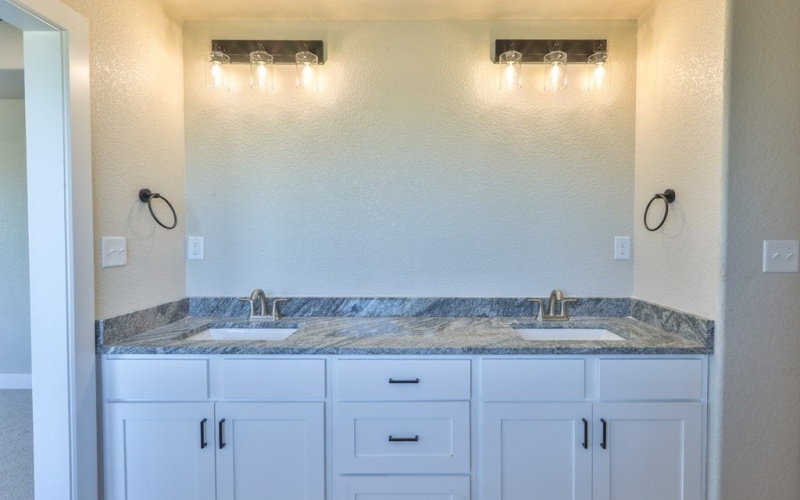 1611 Quanah Parker St, Plains, TX 79355, 4 Habitaciones Habitaciones , ,2 BañosBaños,Residential,En Venta,1611 Quanah Parker St,0,163436