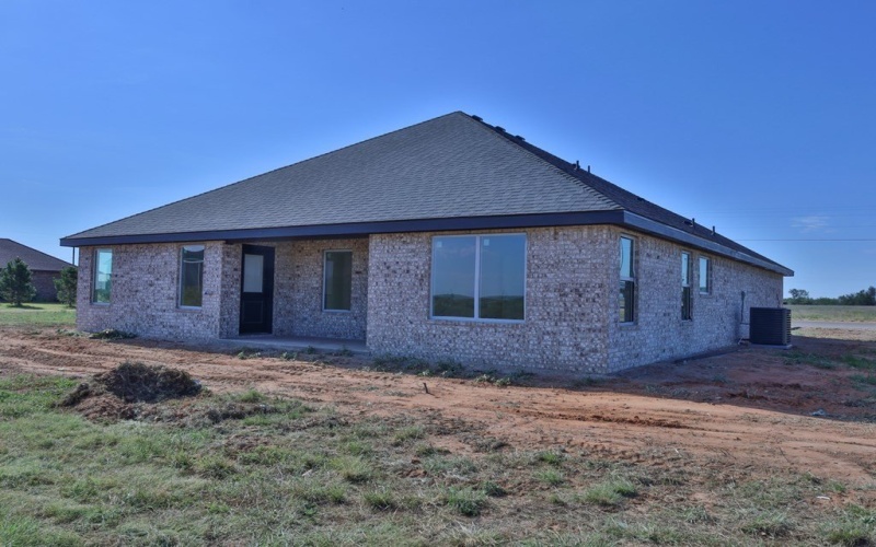 1611 Quanah Parker St, Plains, TX 79355, 4 Habitaciones Habitaciones , ,2 BañosBaños,Residential,En Venta,1611 Quanah Parker St,0,163436