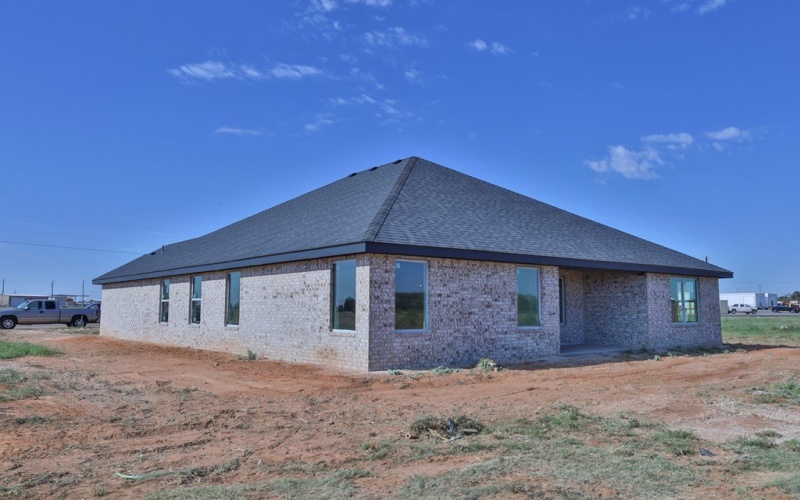 1611 Quanah Parker St, Plains, TX 79355, 4 Habitaciones Habitaciones , ,2 BañosBaños,Residential,En Venta,1611 Quanah Parker St,0,163436