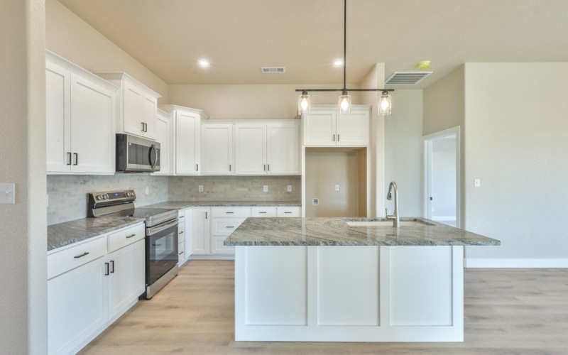 1611 Quanah Parker St, Plains, TX 79355, 4 Habitaciones Habitaciones , ,2 BañosBaños,Residential,En Venta,1611 Quanah Parker St,0,163436