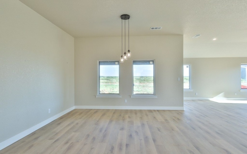 1611 Quanah Parker St, Plains, TX 79355, 4 Habitaciones Habitaciones , ,2 BañosBaños,Residential,En Venta,1611 Quanah Parker St,0,163436