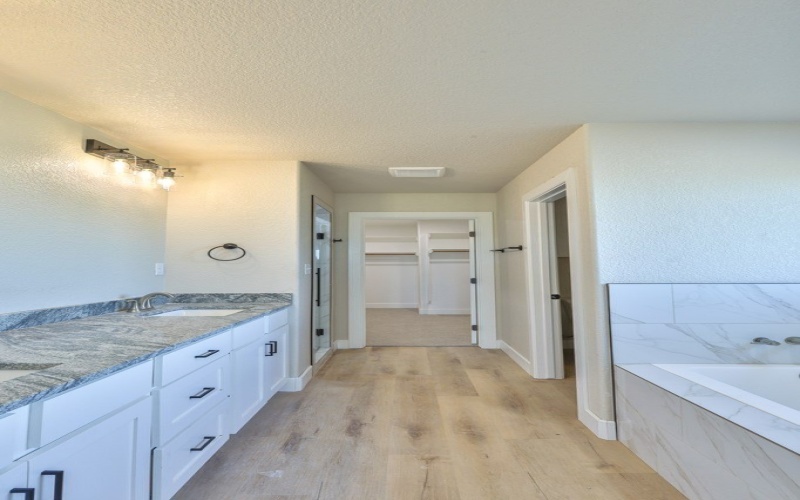 1611 Quanah Parker St, Plains, TX 79355, 4 Habitaciones Habitaciones , ,2 BañosBaños,Residential,En Venta,1611 Quanah Parker St,0,163436