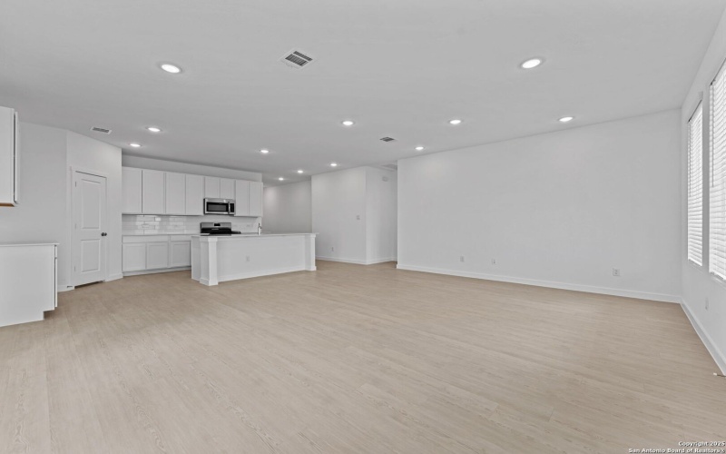 724 Horsetail Ln, New Braunfels, TX 78132, 3 Habitaciones Habitaciones , ,2 BañosBaños,Residential,En Venta,724 Horsetail Ln,0,1912684