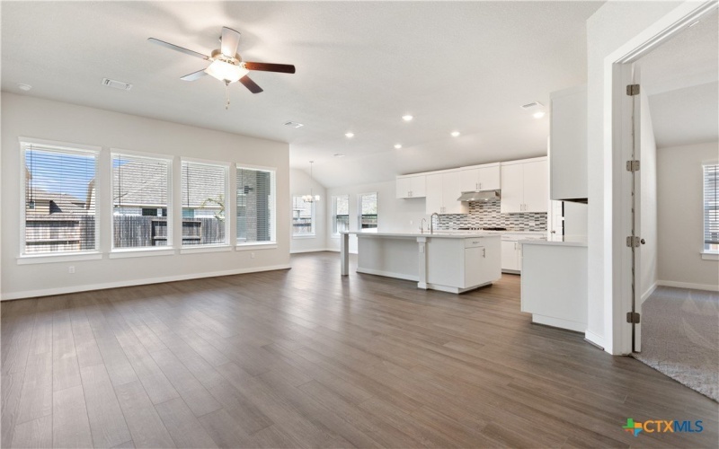 2258 Hoja Avenue, New Braunfels, TX 78132, 4 Bedrooms Bedrooms, ,3 BathroomsBathrooms,Residential,For Sale,2258 Hoja Avenue,0,594492