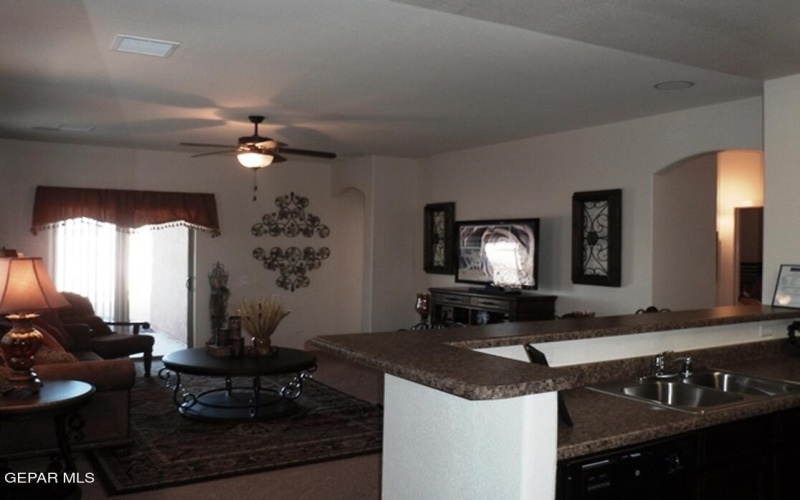 10721 Michael Irvin Street, El Paso, TX 79924, 3 Habitaciones Habitaciones , ,1 BañoBaños,Residential,En Venta,10721 Michael Irvin Street,0,931495