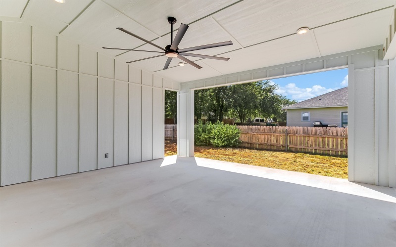 155 W Hickory Drive, Granite Shoals, TX 78654, 4 Habitaciones Habitaciones , ,3 BañosBaños,Residential,En Venta,155 W Hickory Drive,0,175271