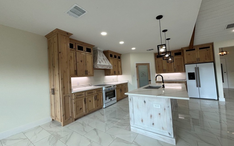 809 N CAMP STREET, Uvalde, TX 78801, 3 Bedrooms Bedrooms, ,2 BathroomsBathrooms,Residential,For Sale,809 N CAMP STREET,0,81713