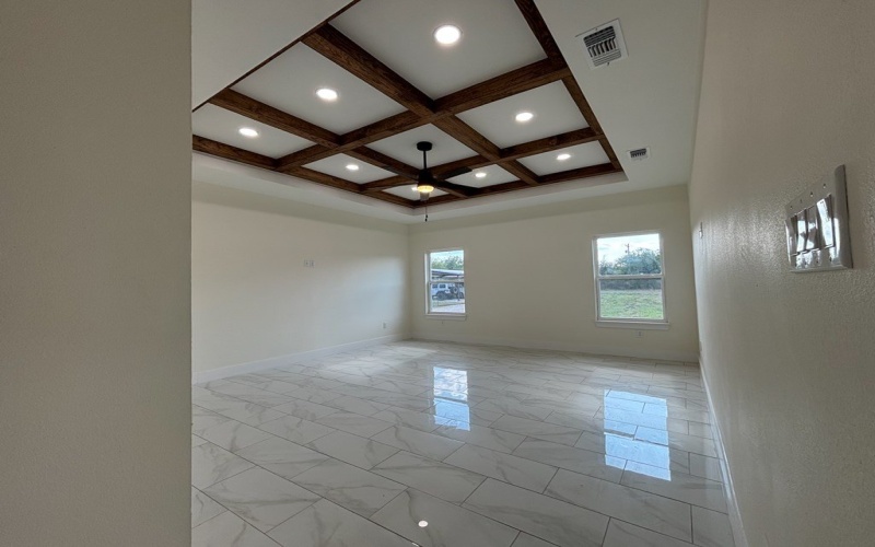 809 N CAMP STREET, Uvalde, TX 78801, 3 Bedrooms Bedrooms, ,2 BathroomsBathrooms,Residential,For Sale,809 N CAMP STREET,0,81713