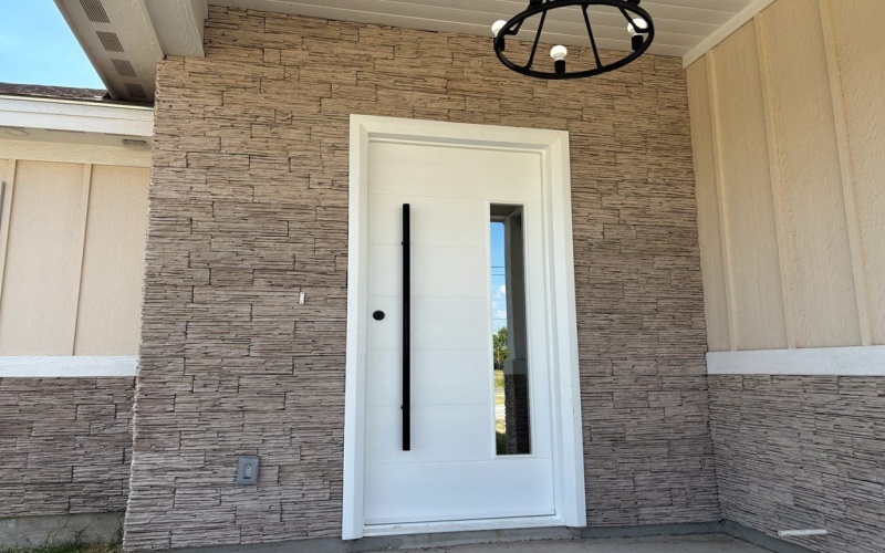 809 N CAMP STREET, Uvalde, TX 78801, 3 Bedrooms Bedrooms, ,2 BathroomsBathrooms,Residential,For Sale,809 N CAMP STREET,0,81713