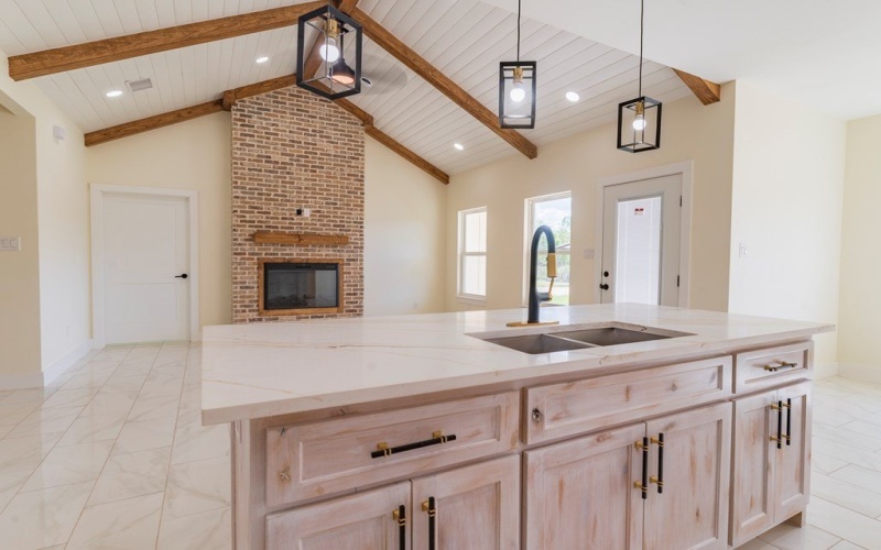 809 N CAMP STREET, Uvalde, TX 78801, 3 Bedrooms Bedrooms, ,2 BathroomsBathrooms,Residential,For Sale,809 N CAMP STREET,0,81713