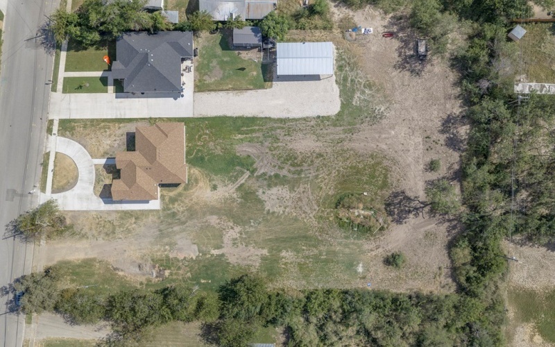 809 N CAMP STREET, Uvalde, TX 78801, 3 Bedrooms Bedrooms, ,2 BathroomsBathrooms,Residential,For Sale,809 N CAMP STREET,0,81713