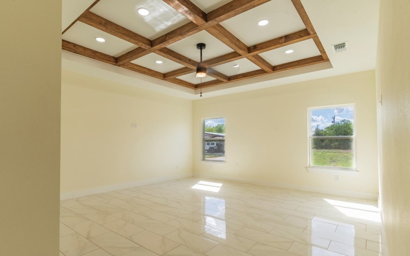 809 N CAMP STREET, Uvalde, TX 78801, 3 Bedrooms Bedrooms, ,2 BathroomsBathrooms,Residential,For Sale,809 N CAMP STREET,0,81713