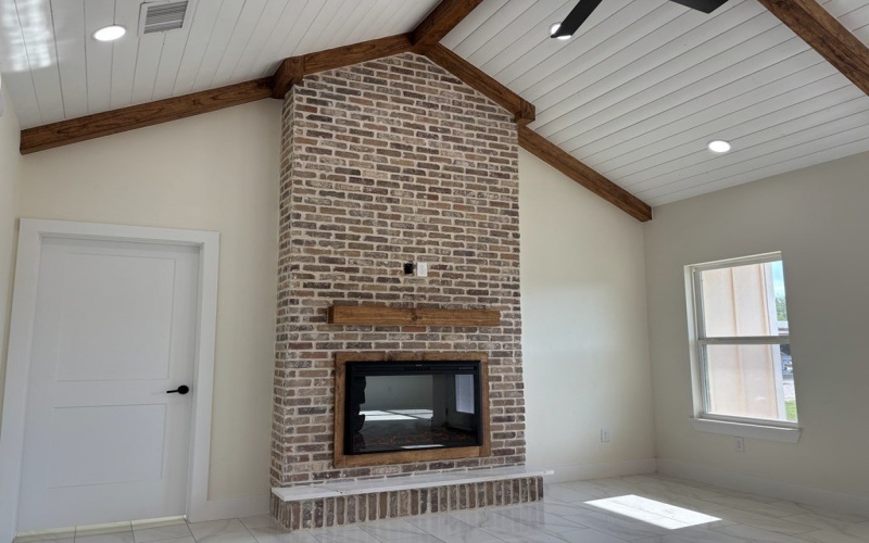 809 N CAMP STREET, Uvalde, TX 78801, 3 Bedrooms Bedrooms, ,2 BathroomsBathrooms,Residential,For Sale,809 N CAMP STREET,0,81713