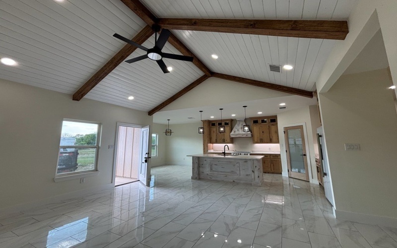 809 N CAMP STREET, Uvalde, TX 78801, 3 Bedrooms Bedrooms, ,2 BathroomsBathrooms,Residential,For Sale,809 N CAMP STREET,0,81713