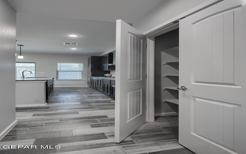 13896 Sky Ranger Avenue, El Paso, TX 79928, 3 Habitaciones Habitaciones , ,2 BañosBaños,Residential,En Venta,13896 Sky Ranger Avenue,0,931484