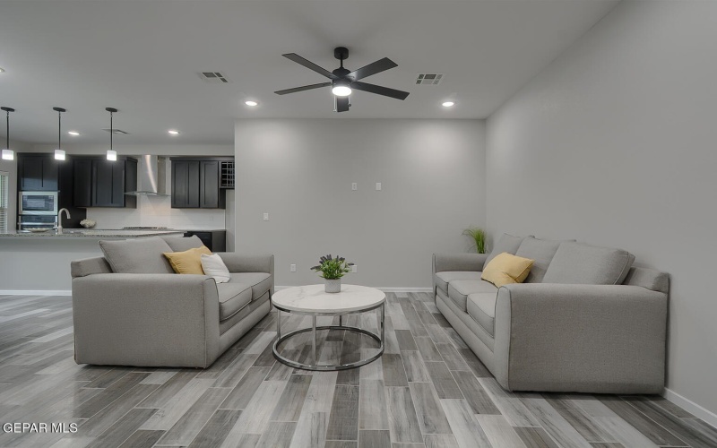 13896 Sky Ranger Avenue, El Paso, TX 79928, 3 Habitaciones Habitaciones , ,2 BañosBaños,Residential,En Venta,13896 Sky Ranger Avenue,0,931484