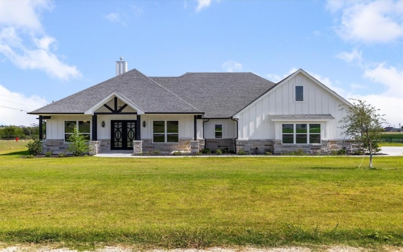8524 Bronco Drive, Godley, TX 76044, 3 Bedrooms Bedrooms, ,2 BathroomsBathrooms,Residential,For Sale,8524 Bronco Drive,0,21075709
