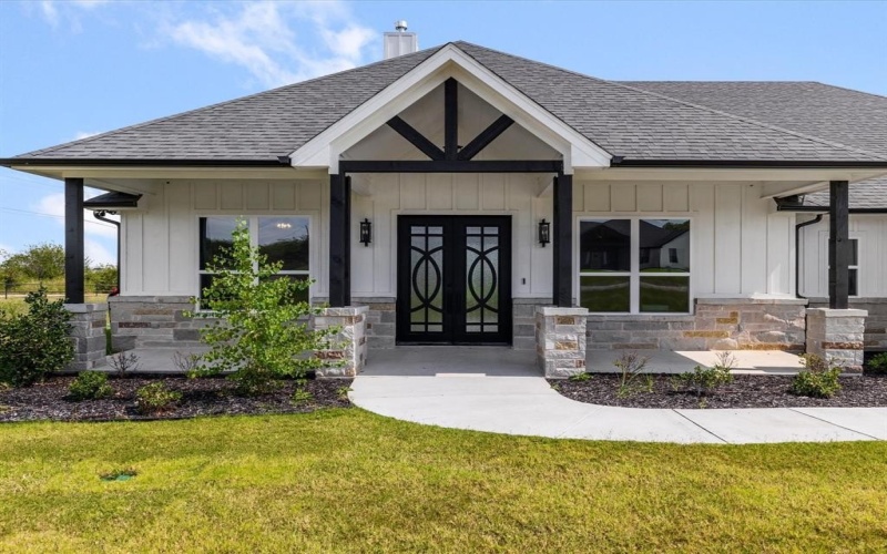 8524 Bronco Drive, Godley, TX 76044, 3 Bedrooms Bedrooms, ,2 BathroomsBathrooms,Residential,For Sale,8524 Bronco Drive,0,21075709