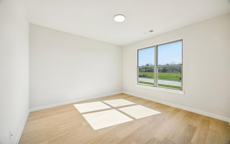 1535 Oakdale Drive, Kaufman, TX 75142, 3 Bedrooms Bedrooms, ,2 BathroomsBathrooms,Residential,For Sale,1535 Oakdale Drive,0,21078151