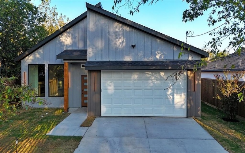 4311 King Street, Greenville, TX 75401, 3 Bedrooms Bedrooms, ,2 BathroomsBathrooms,Residential,For Sale,4311 King Street,0,21078174
