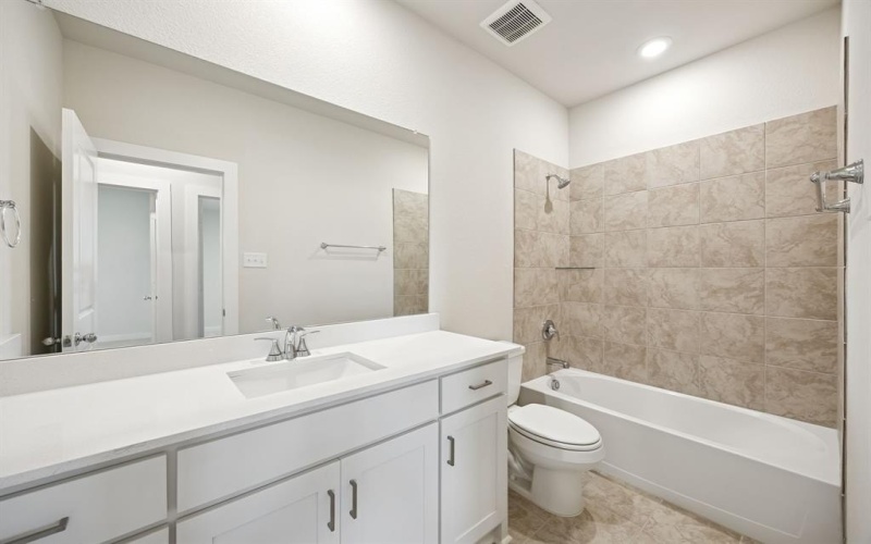 1537 Oakdale Drive, Kaufman, TX 75142, 3 Bedrooms Bedrooms, ,2 BathroomsBathrooms,Residential,For Sale,1537 Oakdale Drive,0,21078204