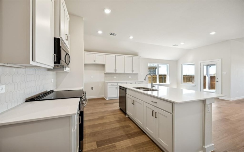 1537 Oakdale Drive, Kaufman, TX 75142, 3 Bedrooms Bedrooms, ,2 BathroomsBathrooms,Residential,For Sale,1537 Oakdale Drive,0,21078204