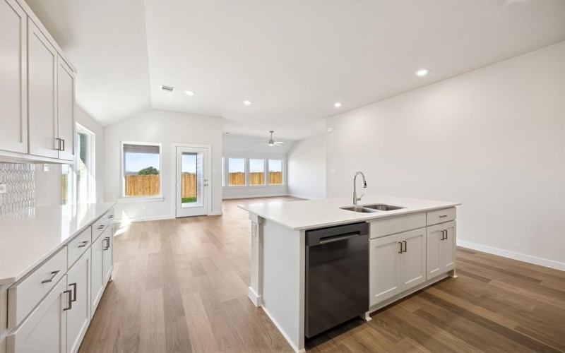 1537 Oakdale Drive, Kaufman, TX 75142, 3 Bedrooms Bedrooms, ,2 BathroomsBathrooms,Residential,For Sale,1537 Oakdale Drive,0,21078204