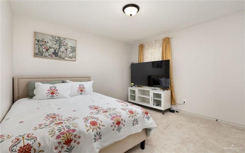 309 Central Park Street, Edinburg, TX 78541, 4 Habitaciones Habitaciones , ,2 BañosBaños,Residential,En Venta,309 Central Park Street,0,482397